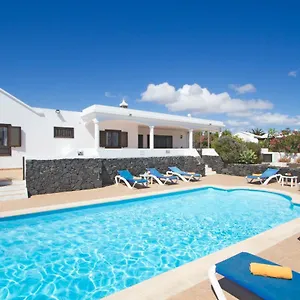 https://marazul.in-canary-islands.com
