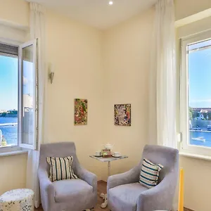 https://noble-elegance-studio-apartments.hotelinzadar.com